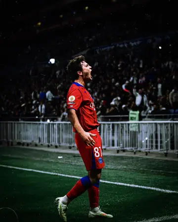 Football phone wallpaper 17