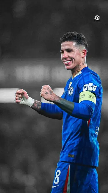 Football phone wallpaper 71
