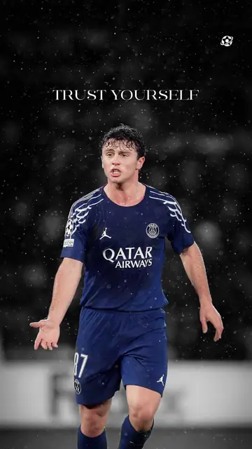 Football phone wallpaper 304