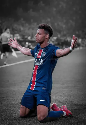 Football phone wallpaper 440