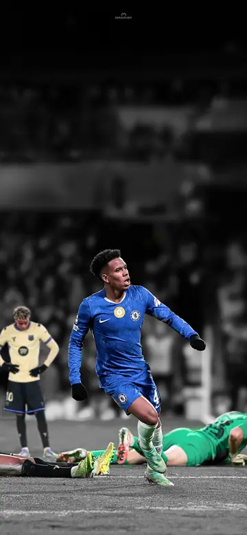 Football phone wallpaper 454