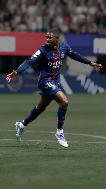 Football phone wallpaper 475