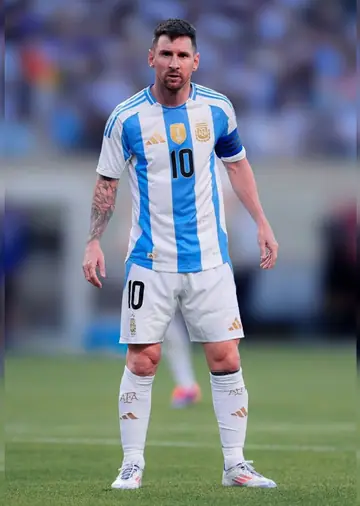 Football phone wallpaper 494