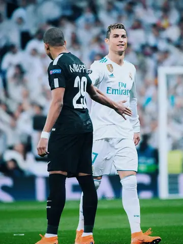 Football phone wallpaper 496
