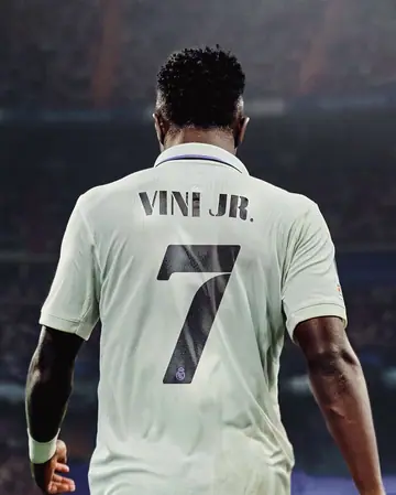 Football phone wallpaper 520