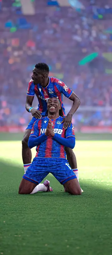 Football phone wallpaper 530