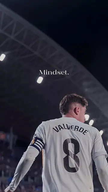 Football phone wallpaper 571