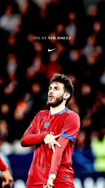 Football phone wallpaper 584