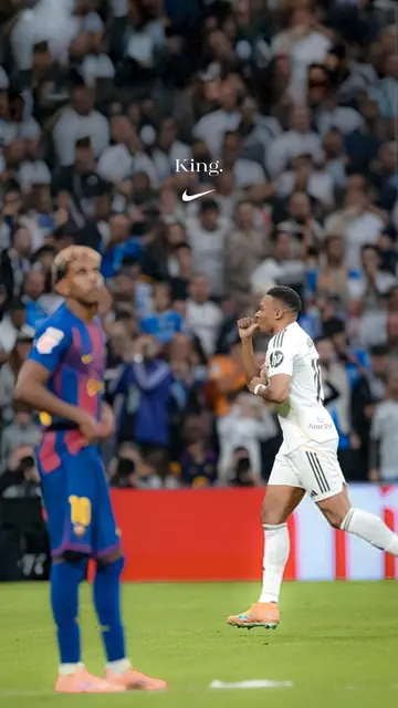 Football phone wallpaper 604