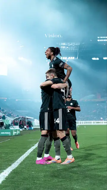 Football phone wallpaper 614